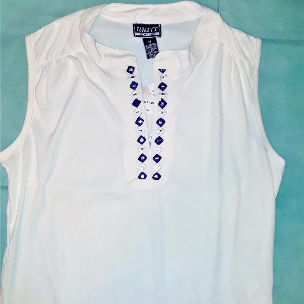 WHITE & BLUE TOP - Picture 2 of 8